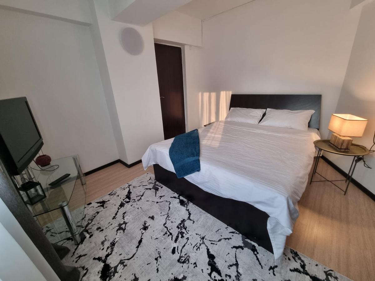 Lovely & Comfy, Central Apt In Iasi Buitenkant foto