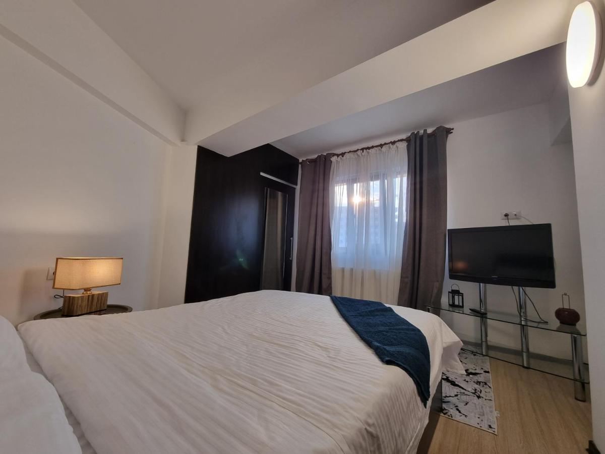 Lovely & Comfy, Central Apt In Iasi Buitenkant foto
